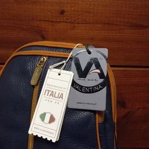Valentina | Bags | Valentina Genuine Italian Leather  display picture 2